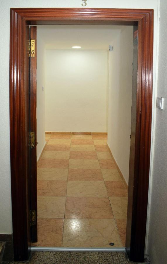 Apartamentos Atlas Terrassa II Exterior photo
