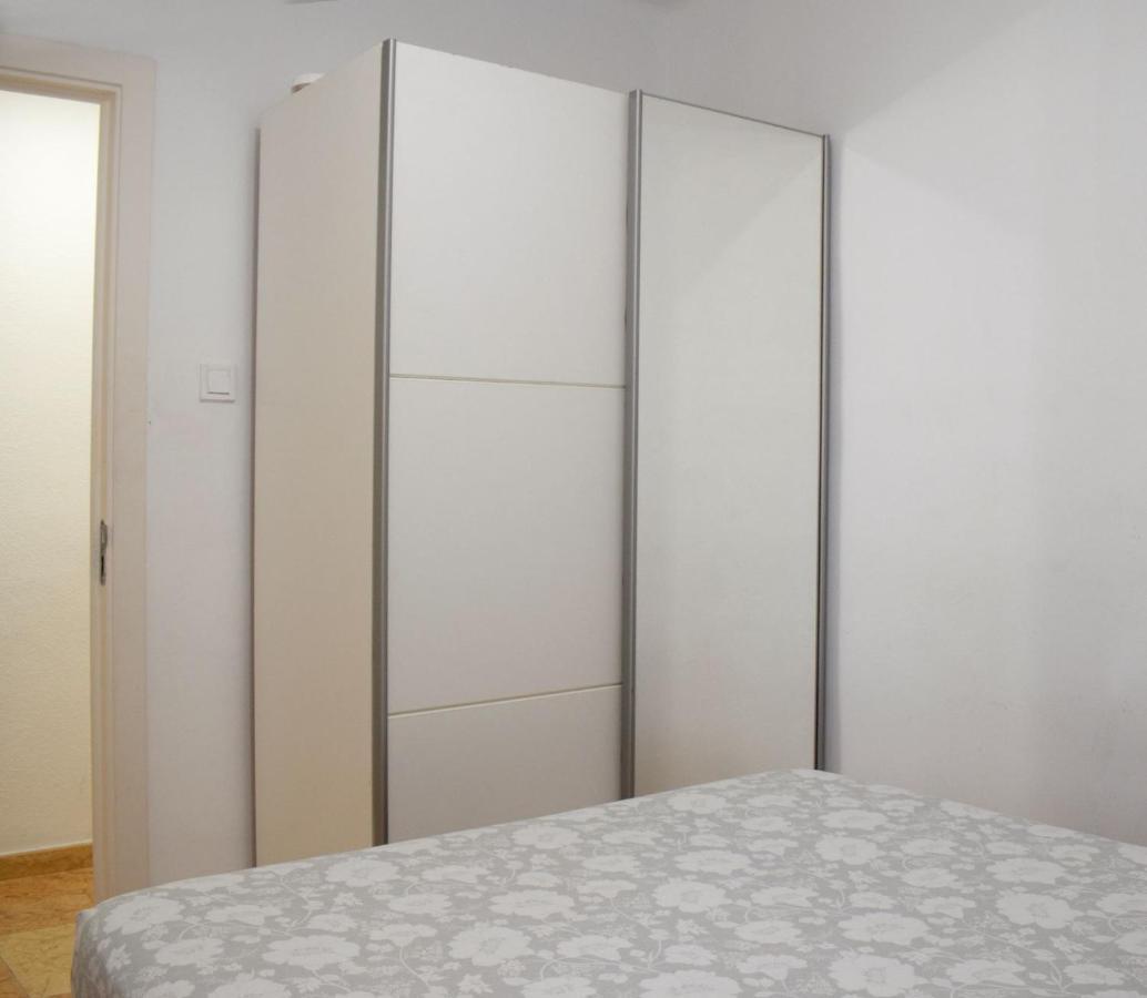 Apartamentos Atlas Terrassa II Exterior photo