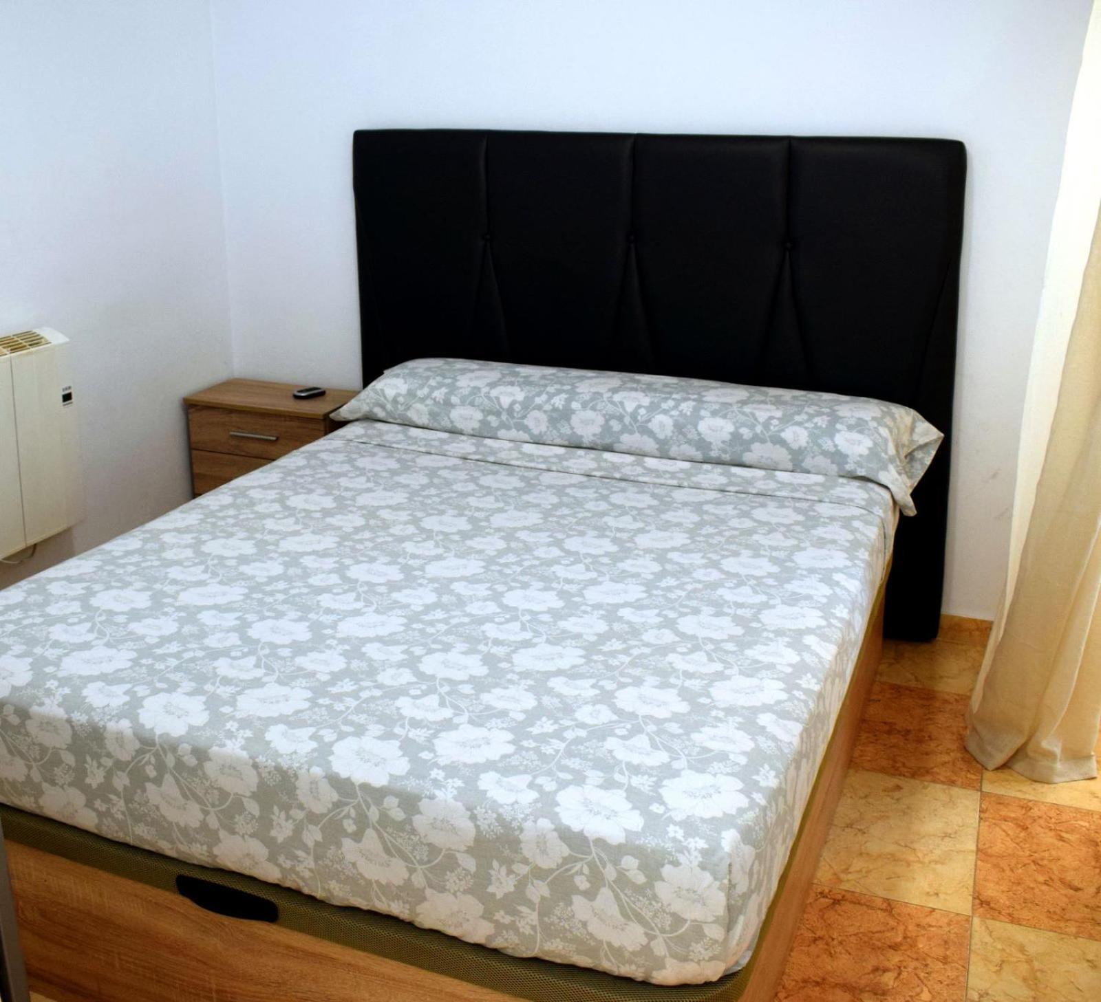 Apartamentos Atlas Terrassa II Exterior photo